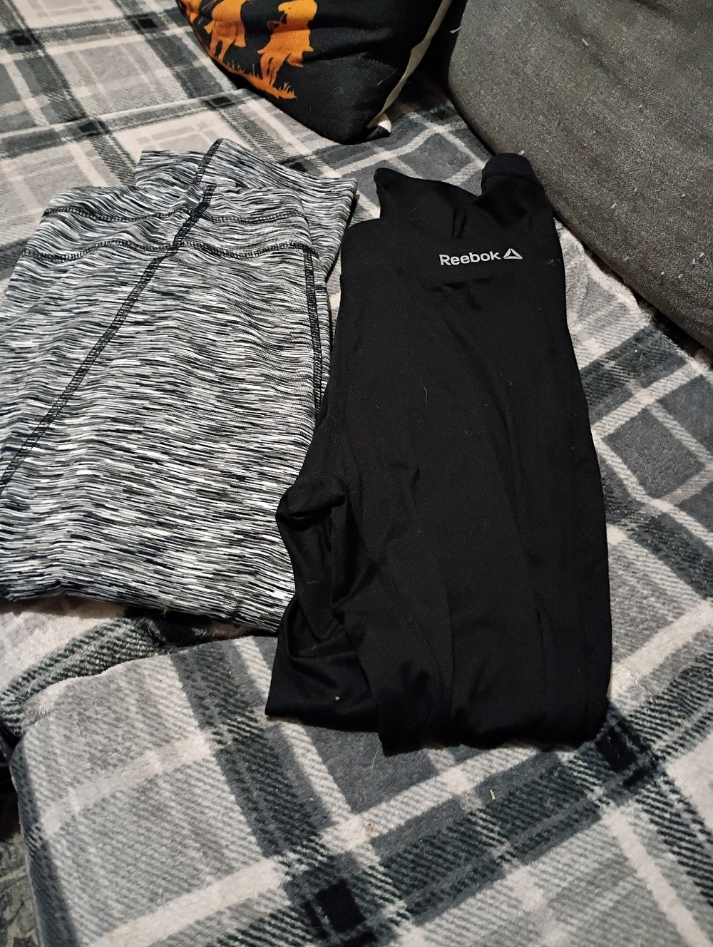 Bundle Of 2 Pairs Of Medium Leggings-a2